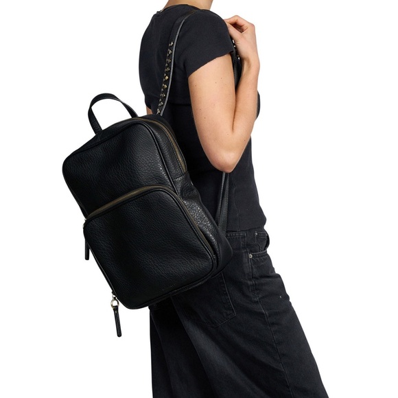 NWT Urban Originals Blackbird Faux Leather Black Backpack For Travel - Picture 4 of 14